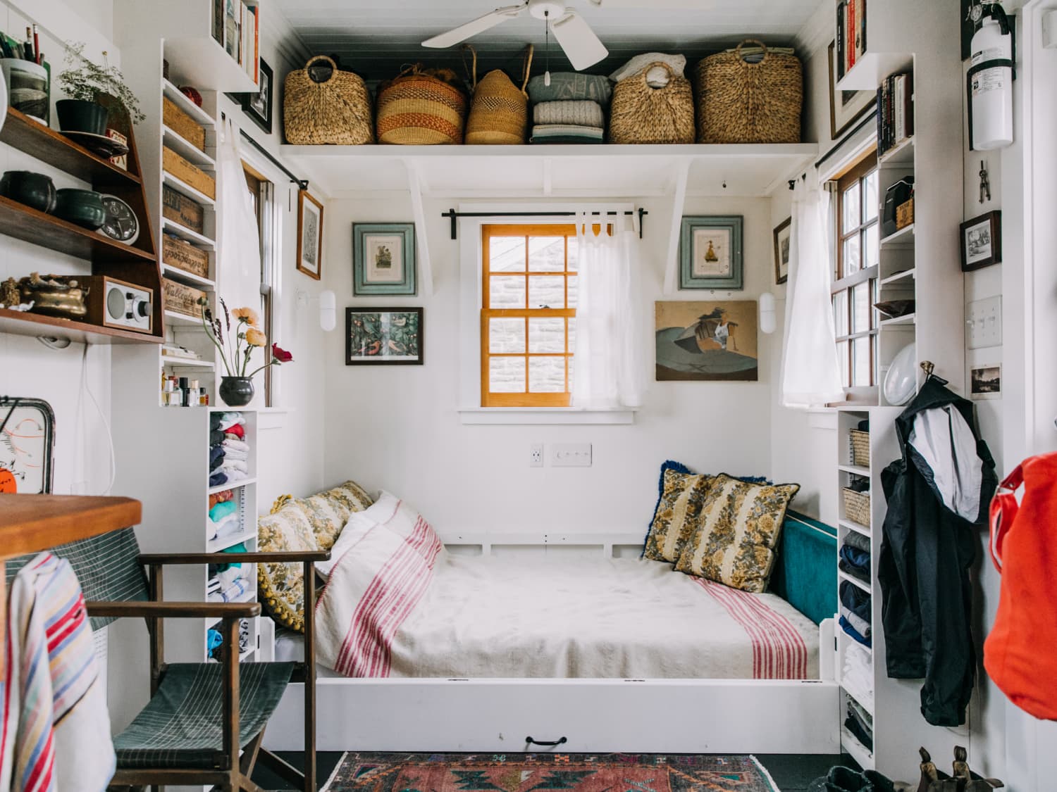 Multipurpose furniture outlet for tiny houses